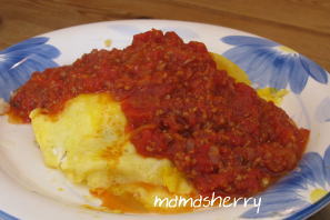健康レシピのお昼ご飯：オムライス・トマトミートソース